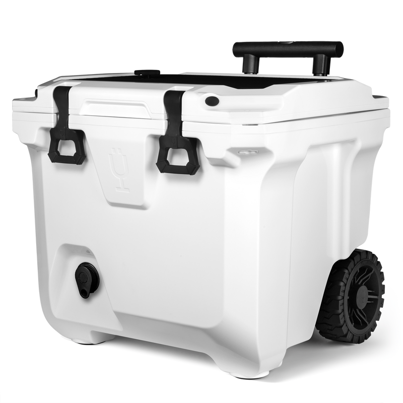 Br Tank 35-Quart Rolling Cooler | Ice White - Versatile Beach